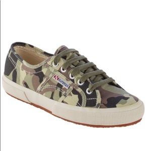 Women’s superga classic cuto 2750 camo sneakers